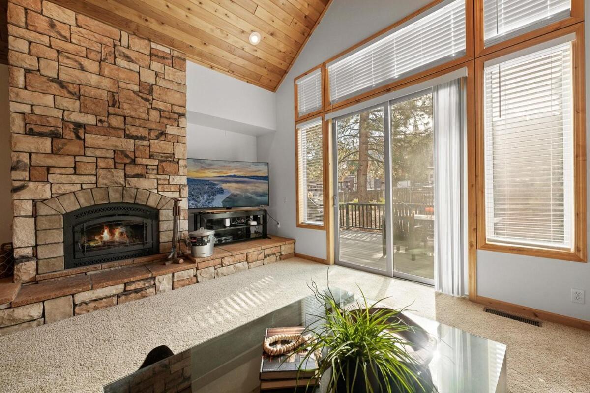 New Serenity Lodge Base Of Snow Summit Hot Tub Lac Big Bear Extérieur photo