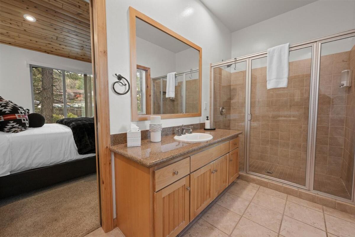 New Serenity Lodge Base Of Snow Summit Hot Tub Lac Big Bear Extérieur photo